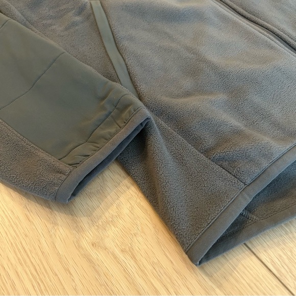 Nike Therma-Fit Winterized Full Zip Training Jacket Hoodie Grey Size Medium - Picture 3 of 6